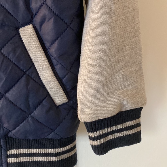 Boys blue quilted with grey sleeves jacket - Picture 6 of 7